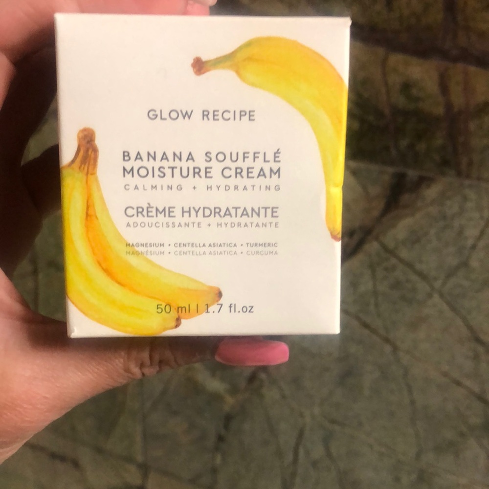NEW GLOW RECIPE banana soufflé moisture cream